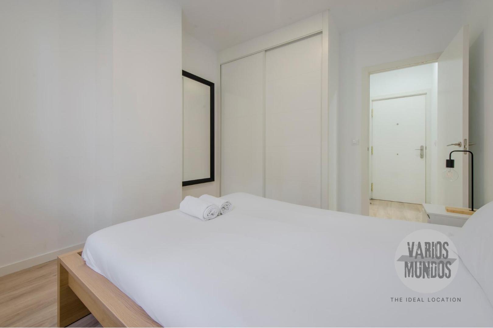 Confort Con Parking Para 3, Vive La Latina Madrid Luaran gambar